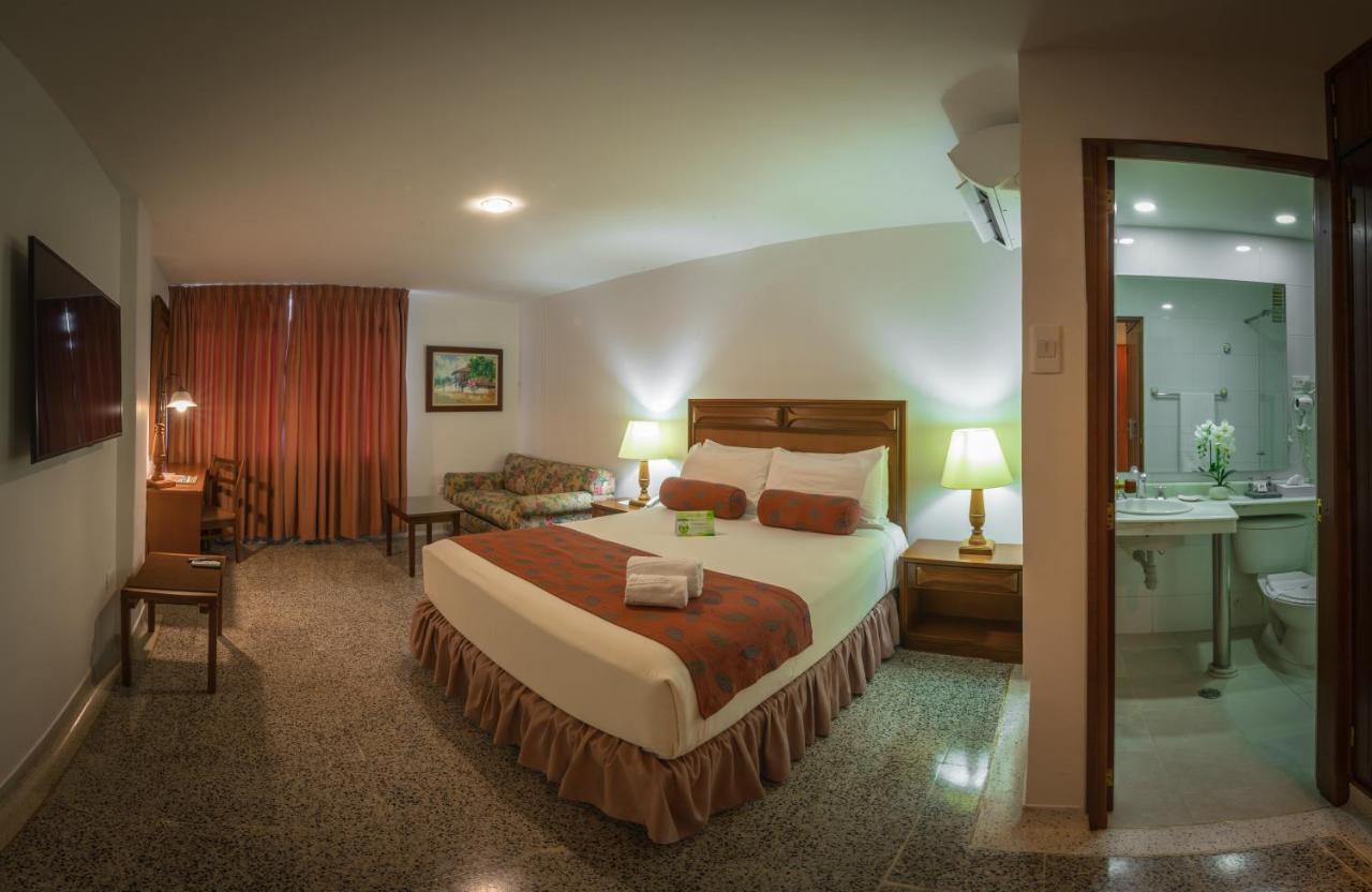 Hotel Chicala เนย์บา ภายนอก รูปภาพ